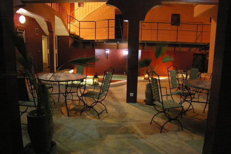 Riad Pegase Tazentout Azougar Exteriör bild